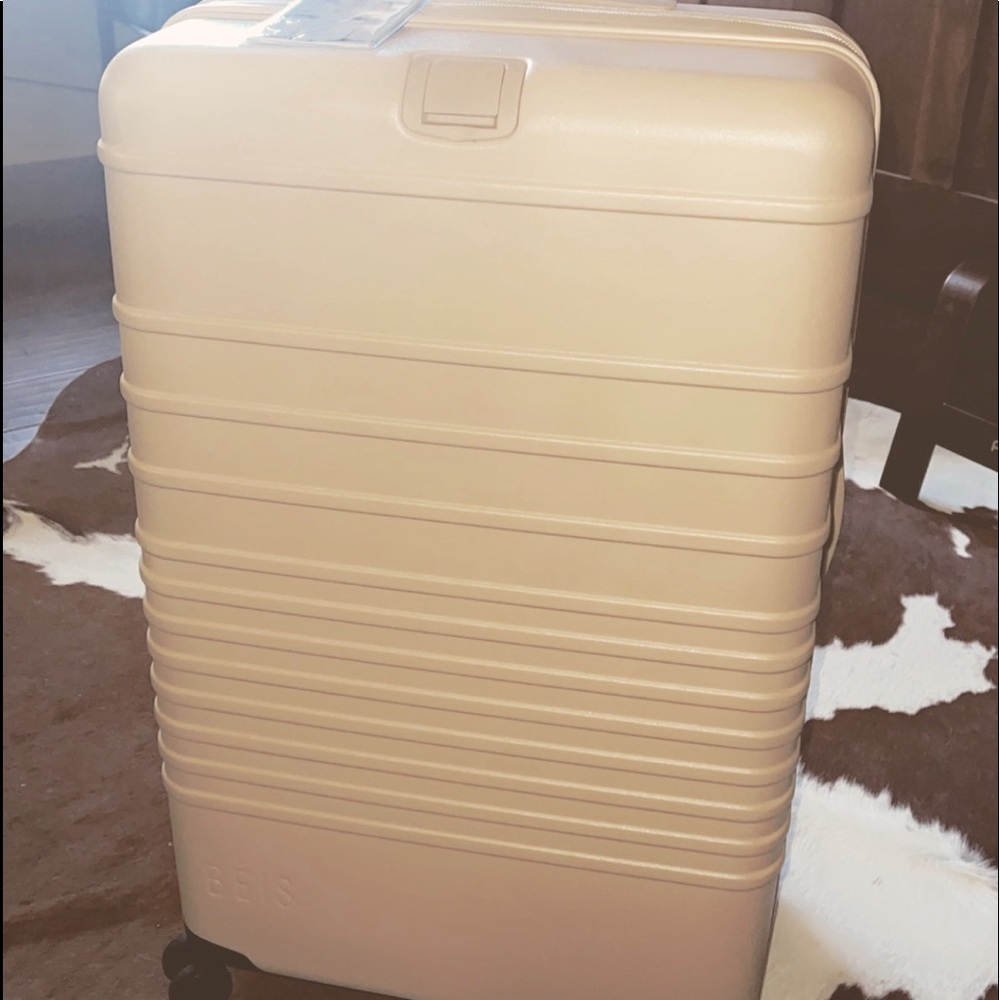 Beis Check in Luggage 29”